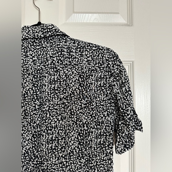 NWOT international concepts INC animal print button up - Picture 4 of 4